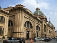 Fiscais do Procon foram acionados há cerca de um mês para verificar denúncias no Mercado Municipal de SP