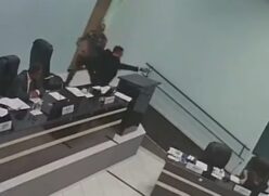 Vereador apontou arma contra colega de Câmara durante sessão