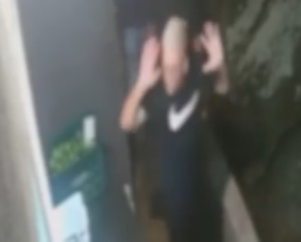 Funcionários foram rendidos por criminosos durante assalto em Guarujá