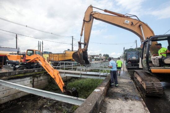 PG: Avenida da Integração tem trecho interditado para obras de melhoria no canal