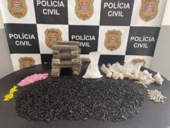 Residência usada como armazém de drogas estava vazia no momento da operação em São Vicente