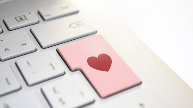 'Golpe do amor' geralmente atinge mulheres entre 40 e 70 anos