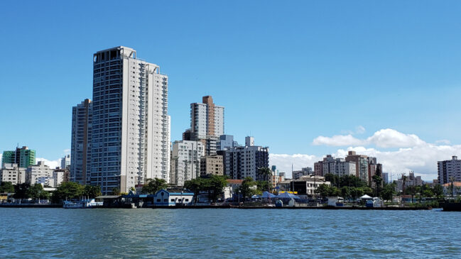 Mercado imobiliário no litoral paulista continua aquecido