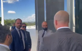 Após serem impedidos de entrar no STF, os deputados federais voltaram ao Congresso