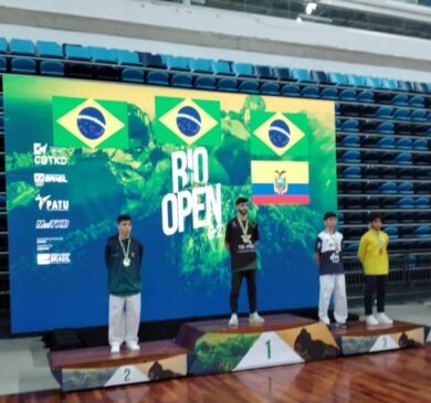 Giovanni Albin (-54kg) e Larissa Ingrid da Silva (-53kg) ficaram com a medalha de prata na categoria sênior