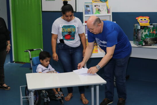 Entrega de mesa adaptada