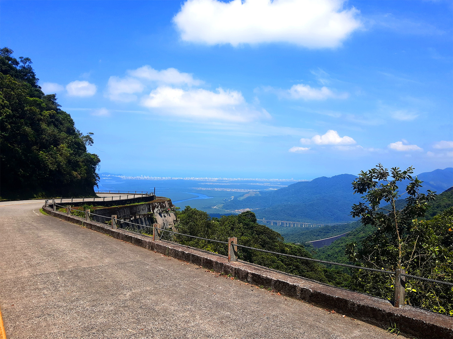 Estrada Velha de Santos, no Parque Caminhos do Mar