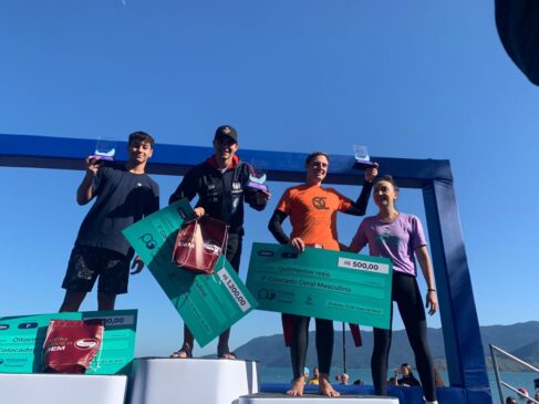 Nadadores da Unisanta conquistam quatro medalhas na Travessia Poliana Okimoto