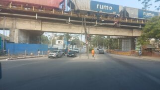 O motivo são as obras de duplicação da linha do trem neste local