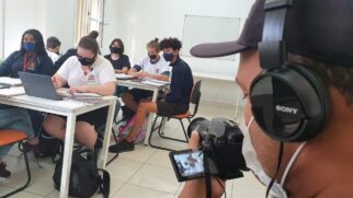 Estudantes da rede pública de Santos gravam programa do STF de combate às fake news