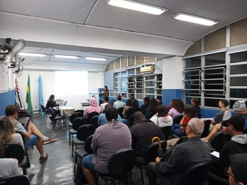 E.M. 1º de Maio promove Semana da Química e do Meio Ambiente