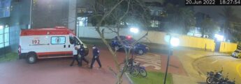 Os agentes conduziram o detido à Unidade de Pronto Atendimento (UPA) da Zona Leste, onde recebeu atendimento