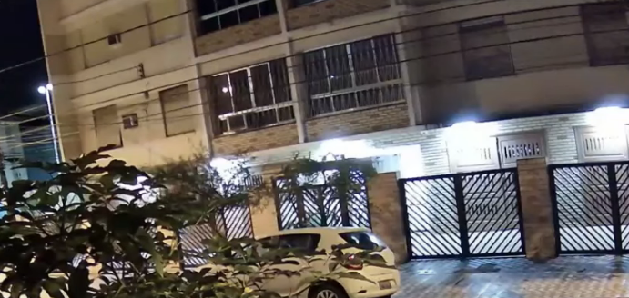 Bandido escala apartamento e rouba carro de moradores; veja vídeo