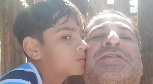 Menino de 9 anos morre após aplicação de medicação na veia
