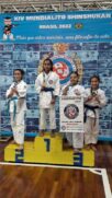 Carateca de Guarujá conquista título no Mundialito em Santos