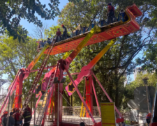 Problema ocorreu no brinquedo Tapete Mágico, ou Tapis Volant, plataforma que sobe e desce em movimentos circulares