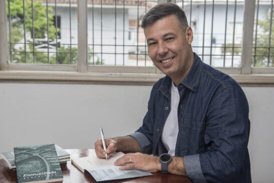 Taka aproveitou o nome do bairro santista que dá margem a diversos significados.