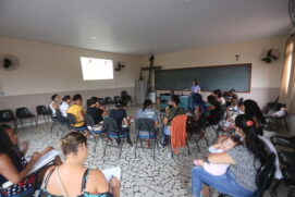 Qualificação profissional para mulheres do Cras