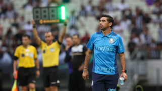 Abel Ferreira na partida contra o Ceará