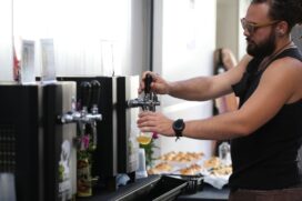 Todos os participantes da festa têm direito a um desconto de 20% na conta do Everpub