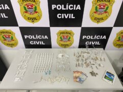 Jovem portava 200 porções de diferentes entorpecentes