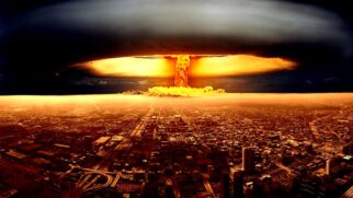 Em até 1,8 km do local da queda de uma arma nuclear de 100kT, a destruição é completa
