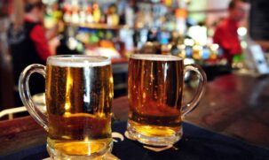 Só a versão zero (sem álcool) da cerveja continuará disponível em todos os estádios. 