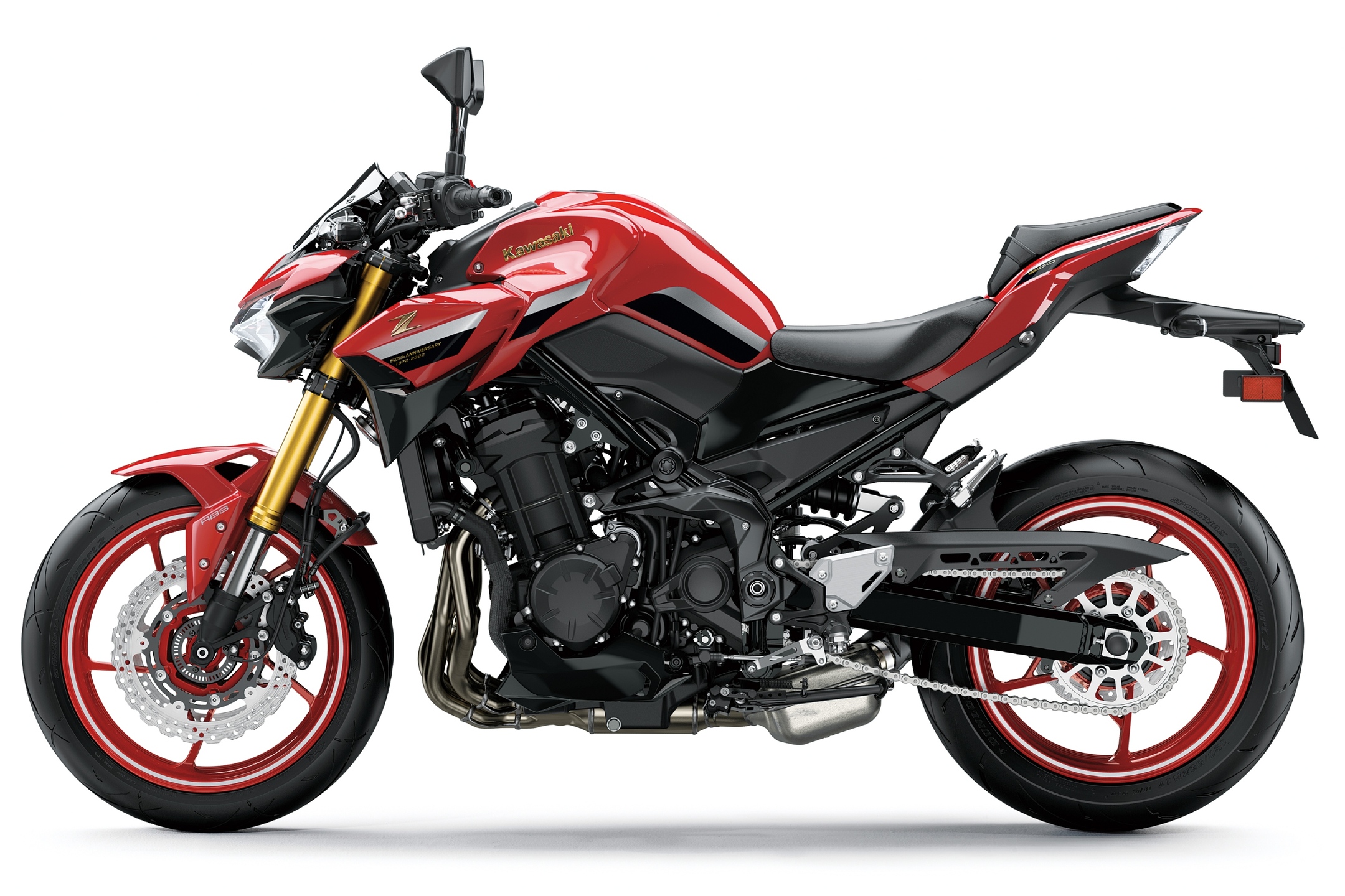 Modelo reverencia a lendária Z1100GP, que trazia, na época, o vermelho como assinatura da Kawasaki