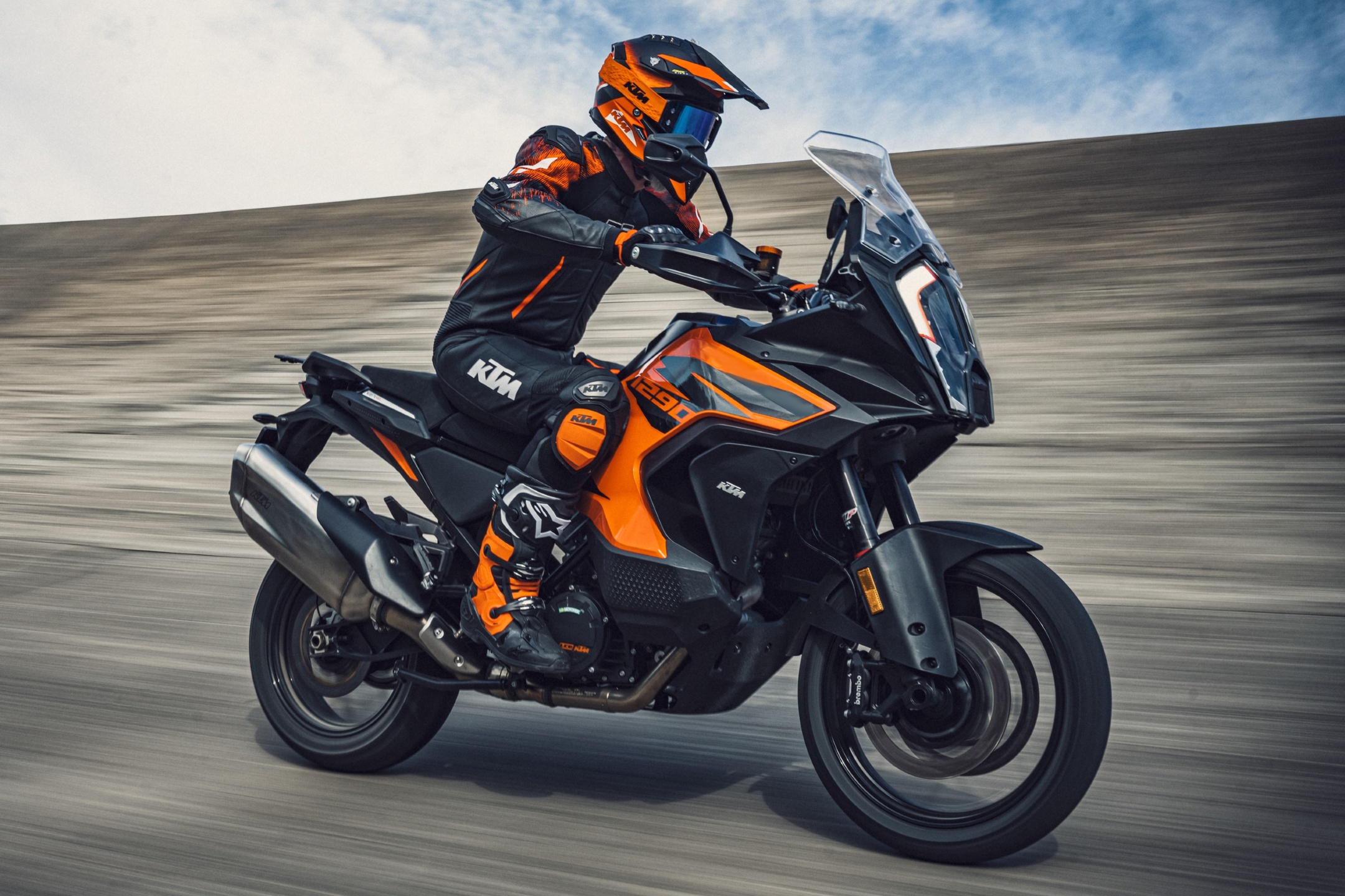 Modelo mira ser a melhor moto para aventura de alto desempenho nas ruas e estradas, seja qual for a distância 