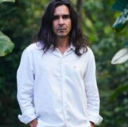 Ator André Gonçalves é preso por não pagar pensão