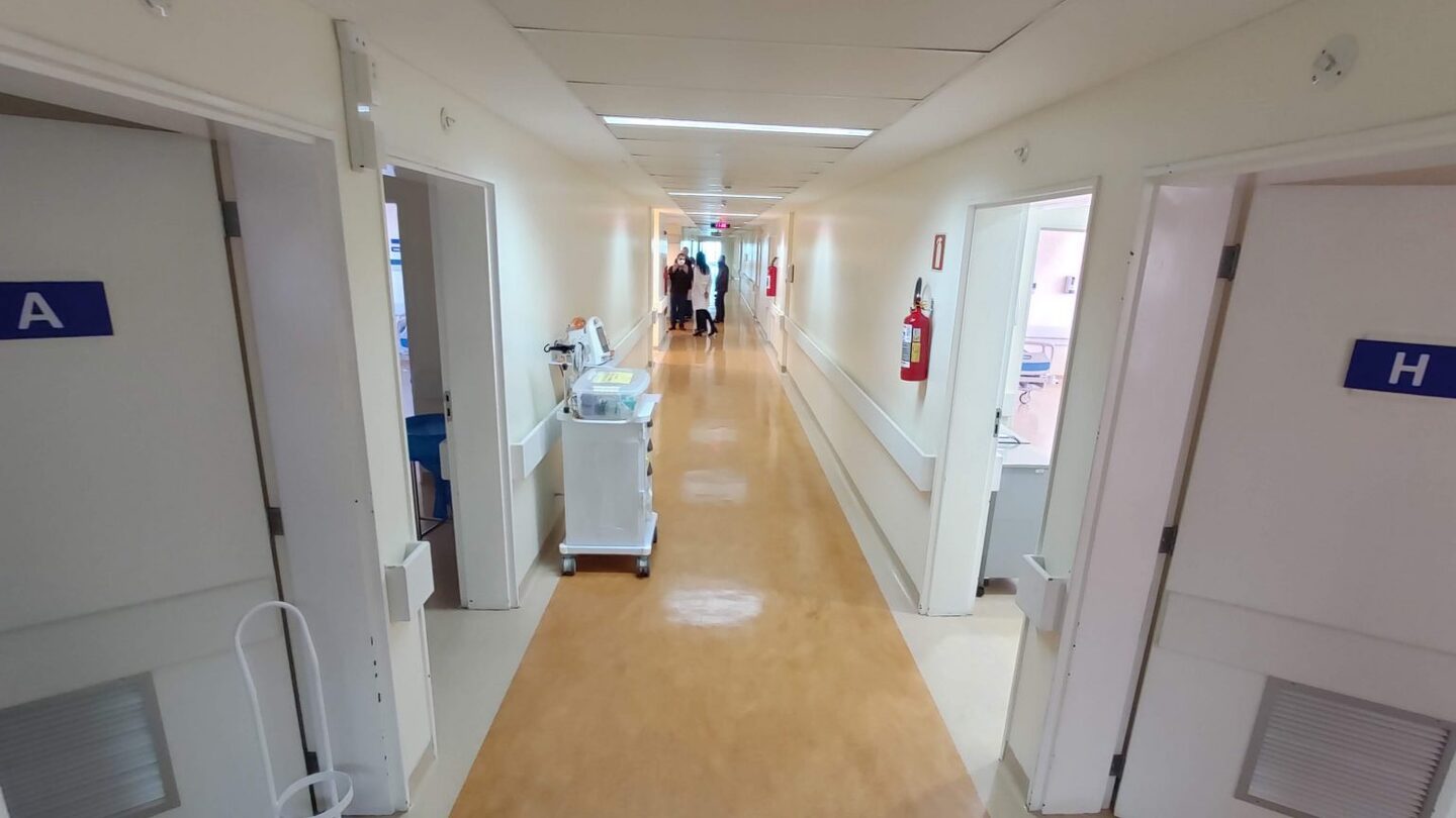 O levantamento foi feito por telefone nesta segunda