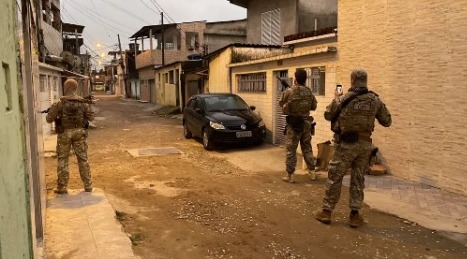 PF realiza Operação Formicida contra o tráfico internacional de drogas no Porto de Santos