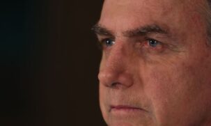 O presidente participava de uma carreata durante as declarações transmitidas pela emissora