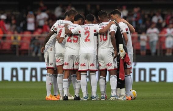 O clube acertou recentemente um mês de forma a evitar que a dívida atingisse três meses
