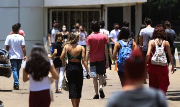 Mensalidades giram em torno de 5 mil reais