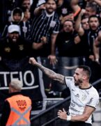 Corinthians se classifica para a final da Copa do Br
