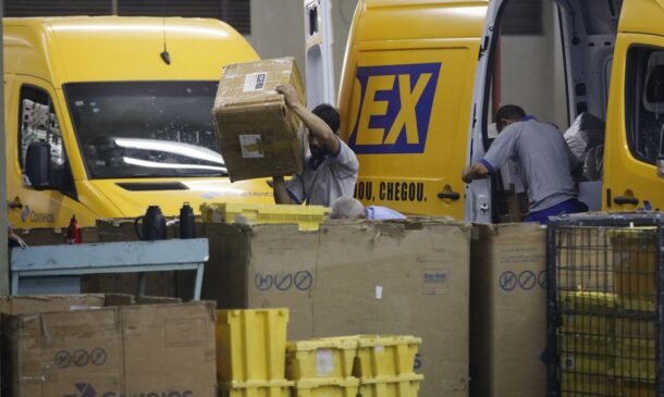 Em São Vicente, 62% (801) dos 1.286 CEPs existentes não têm entrega domiciliar