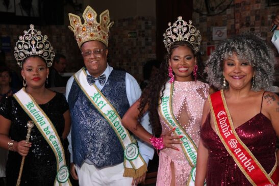 Integrantes da corte carnavalesca participaram da festa que inicia a contagem regressiva do grande evento