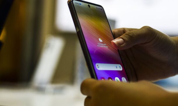 O cronograma oficial da Anatel prevê a ativação do 5G puro em todas as capitais até 27 de novembro