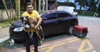 Jonathan Fonseca trabalha como taxi dog