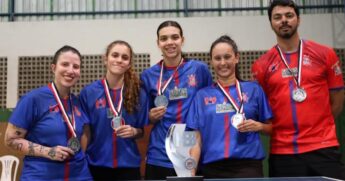 A prata no tênis de mesa feminino contribuiu para o segundo lugar geral