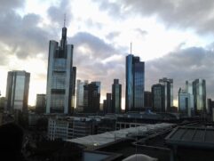 O novo visto visa suprir a falta de mão-de-obra no País; na foto, a cidade de Frankfurt