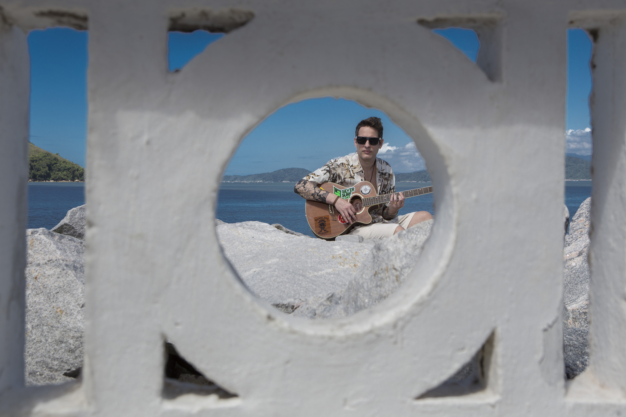 O músico compôs a primeira faixa de seu novo EP durante a pandemia