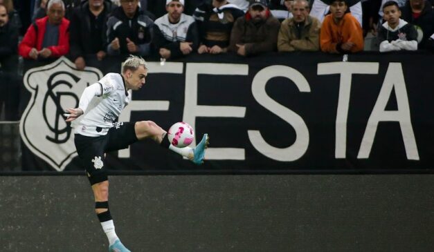 Roger Guedes, mais uma vez, fez boa partida
