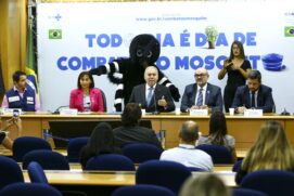 O ministro da Saúde, Marcelo Queiroga, lança a Campanha Nacional de Combate ao mosquito Aedes aegypti