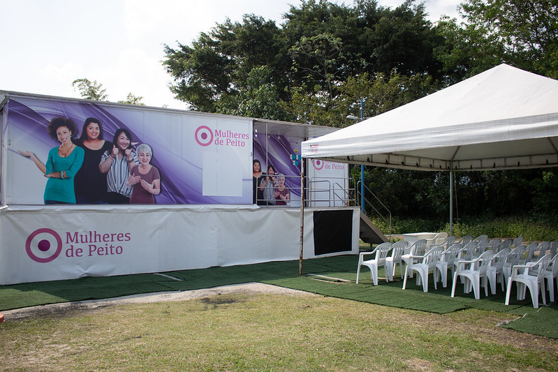 Carreta da Mamografia, ação do Governo do Estado, através do Programa Mulheres de Peito