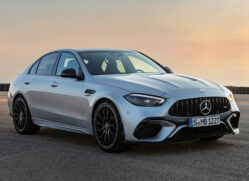 O princípio do "powertrain" do C63 S é igual ao da unidade de potência da principal categoria do automobilismo