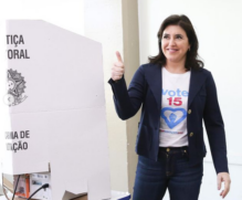 Após votar em Campo Grande, Simone Tebet seguirá para São Paulo, onde vai encontrar sua vice, Mara Gabrilli