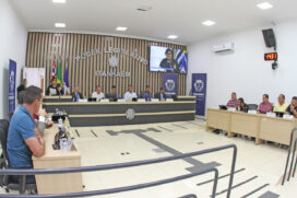 Público participa da audiência, na quinta-feira (6), para tirar dúvidas