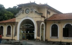 O projeto faz parte da programação do Outubro Rosa, em Santos